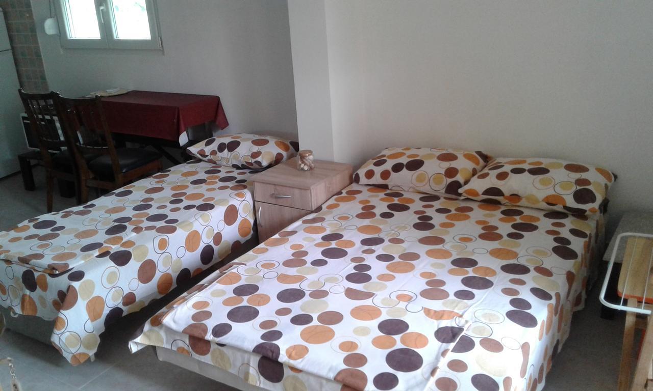 Danijela Apartmani Čanj Exteriör bild